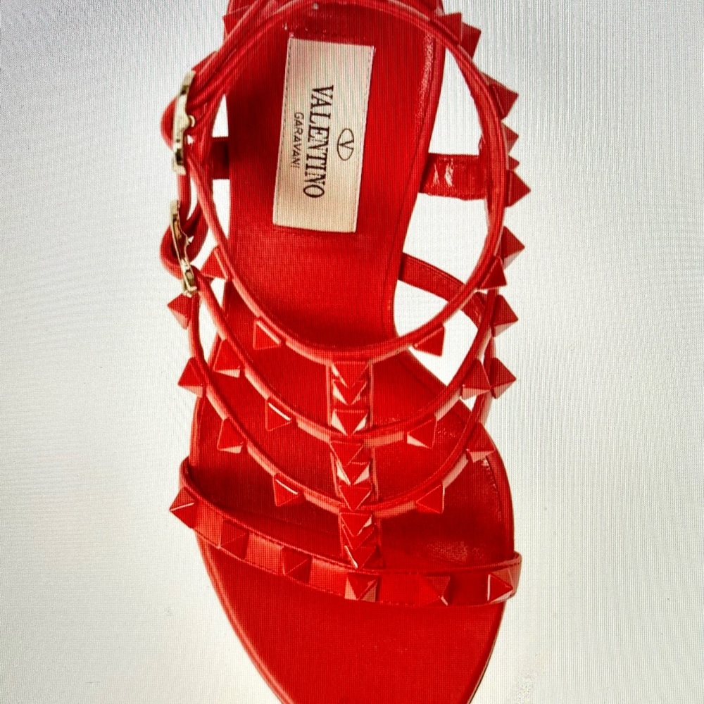 Valentine Rockstud T Strap Sandals